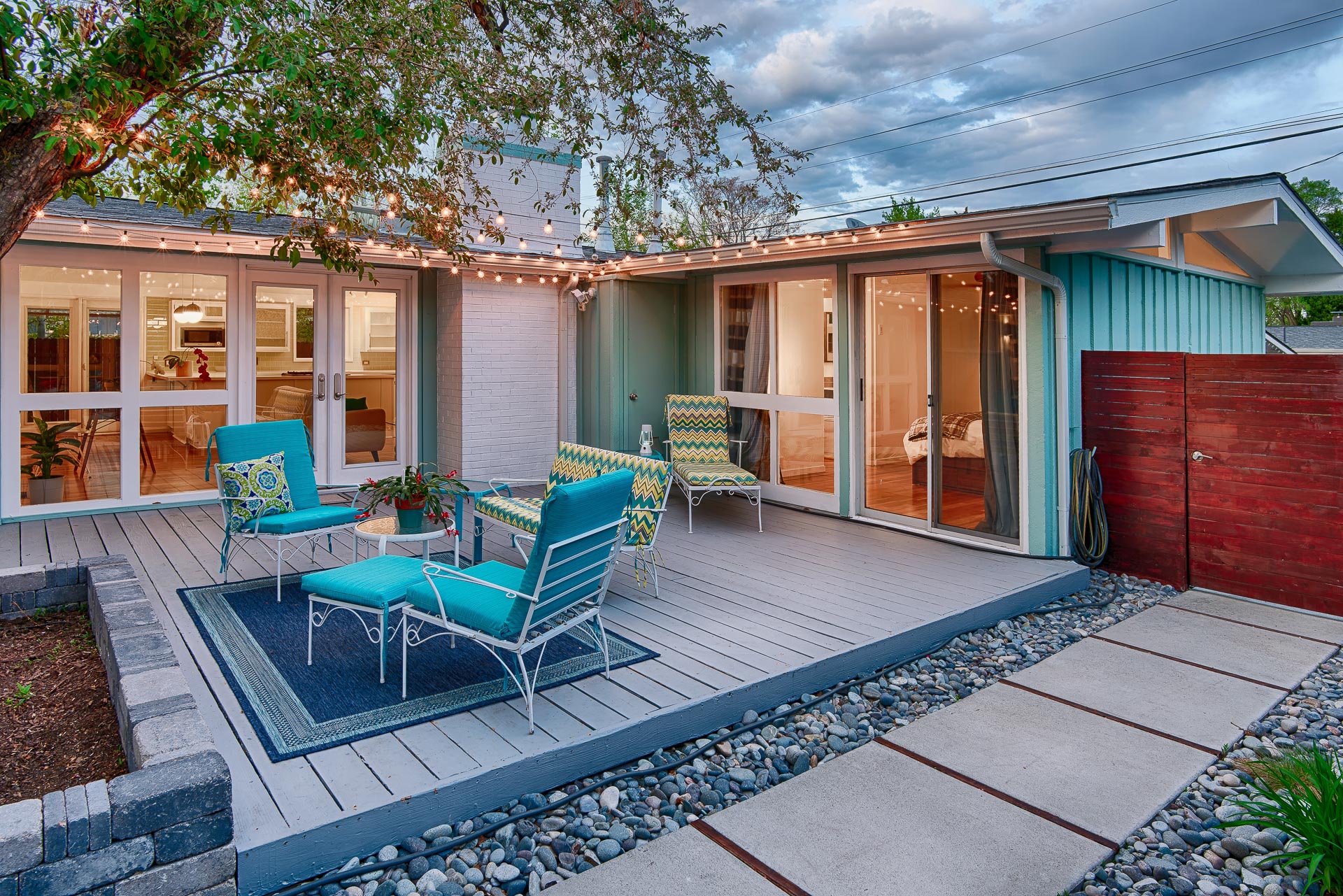 cliff-may-home-courtyard-harvey-park-denver-colorado-atom-stevens